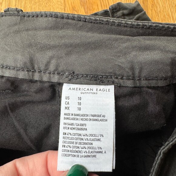 American Eagle Black Midi Shorts Size 10 - Picture 7 of 13